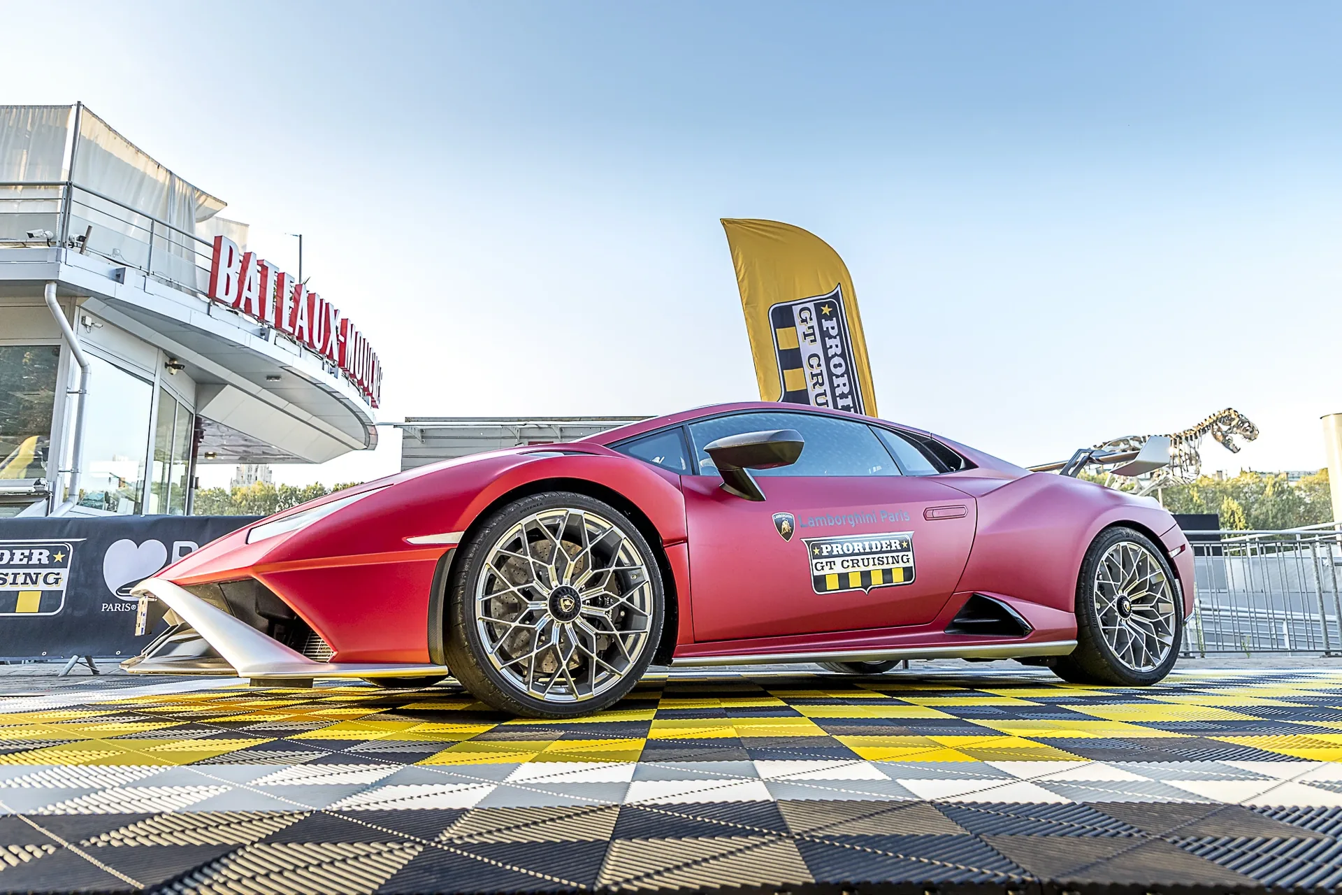 Lamborghini rouge